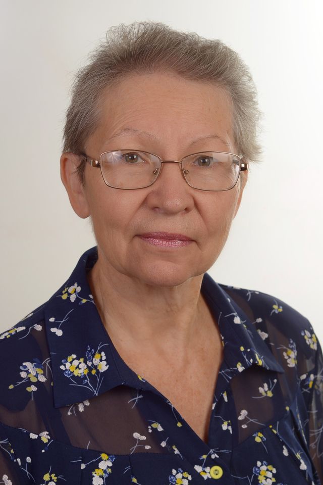 Богданова Людмила Владимировна.